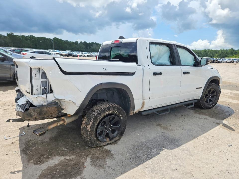 2024 RAM 1500 REBEL — Фото 3 из 12