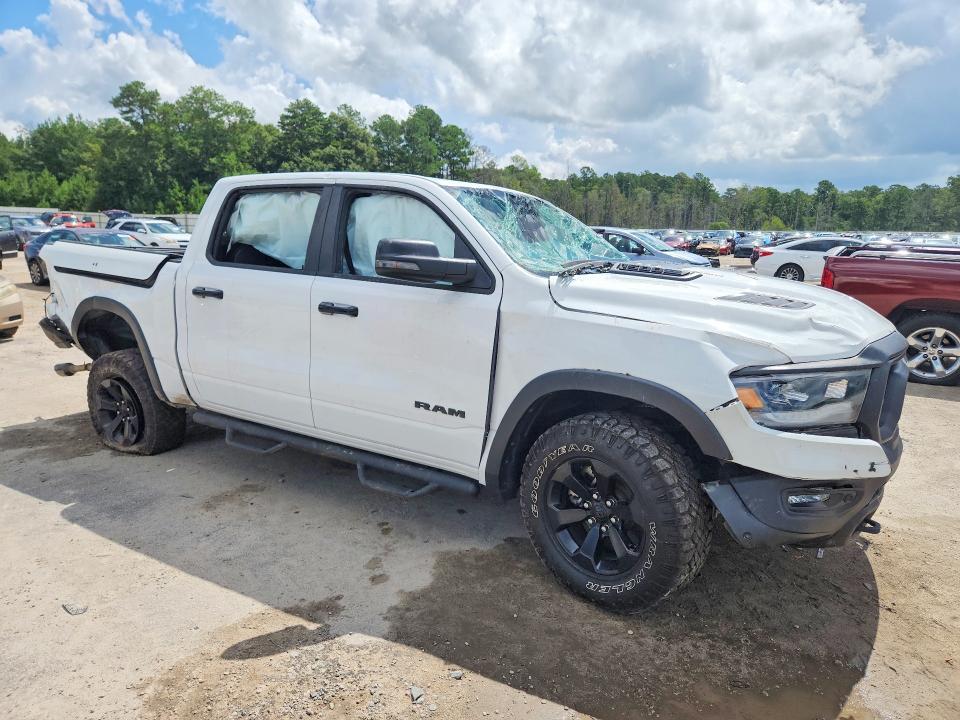 2024 RAM 1500 REBEL — Фото 4 из 12