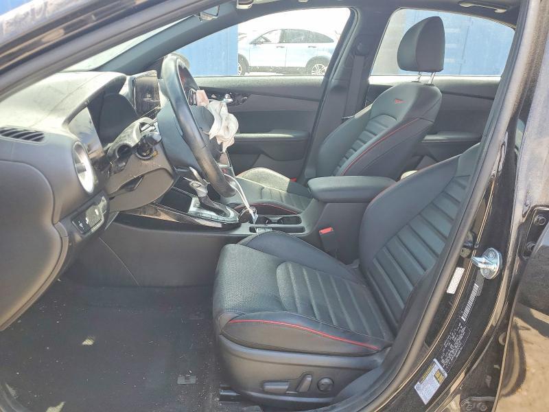 2023 KIA FORTE GT — Фото 7 из 12