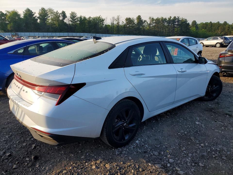 2022 HYUNDAI ELANTRA SEL — Фото 3 из 12