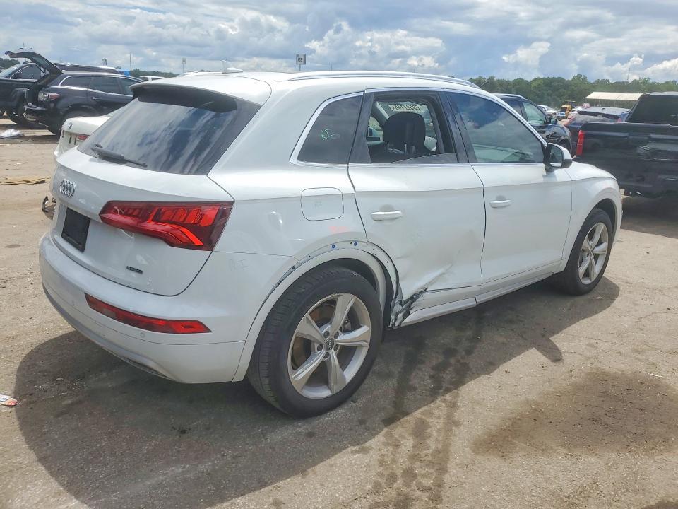 2020 AUDI Q5 PREMIUM PLUS — Фото 3 из 12