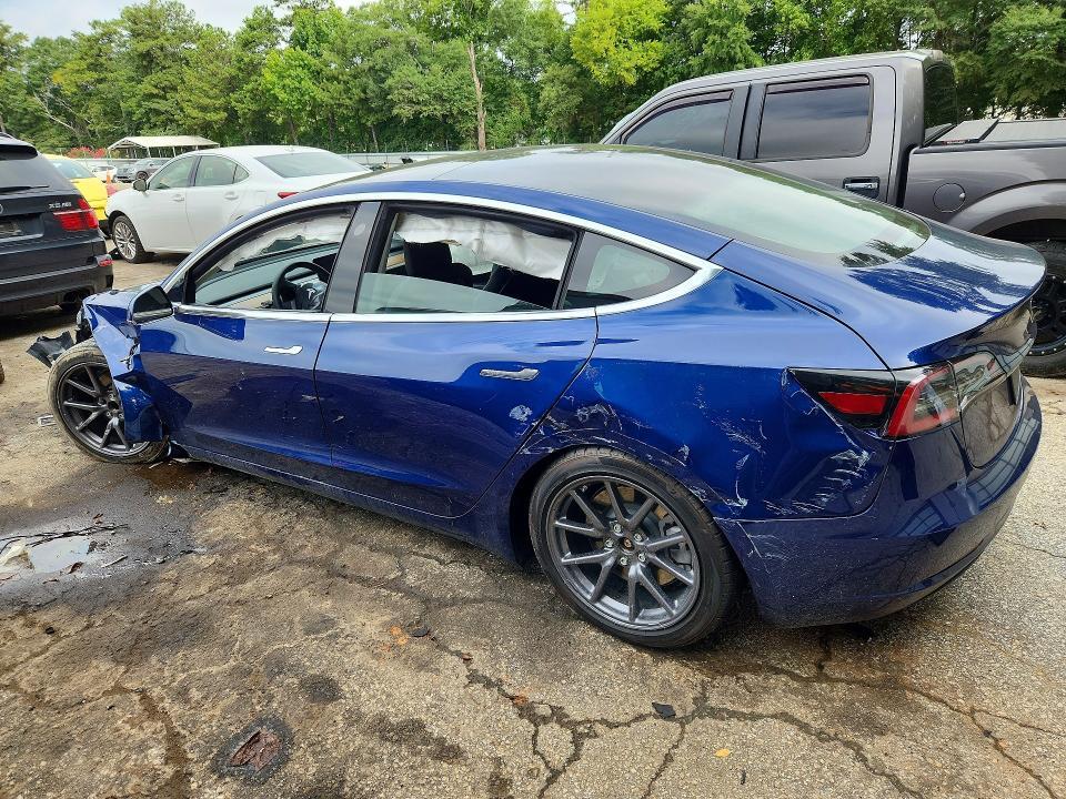 2020 TESLA MODEL 3 — Фото 2 из 12