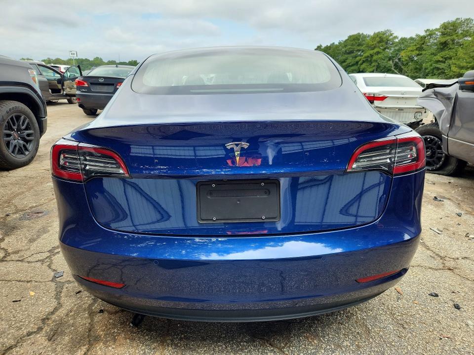 2020 TESLA MODEL 3 — Фото 6 из 12
