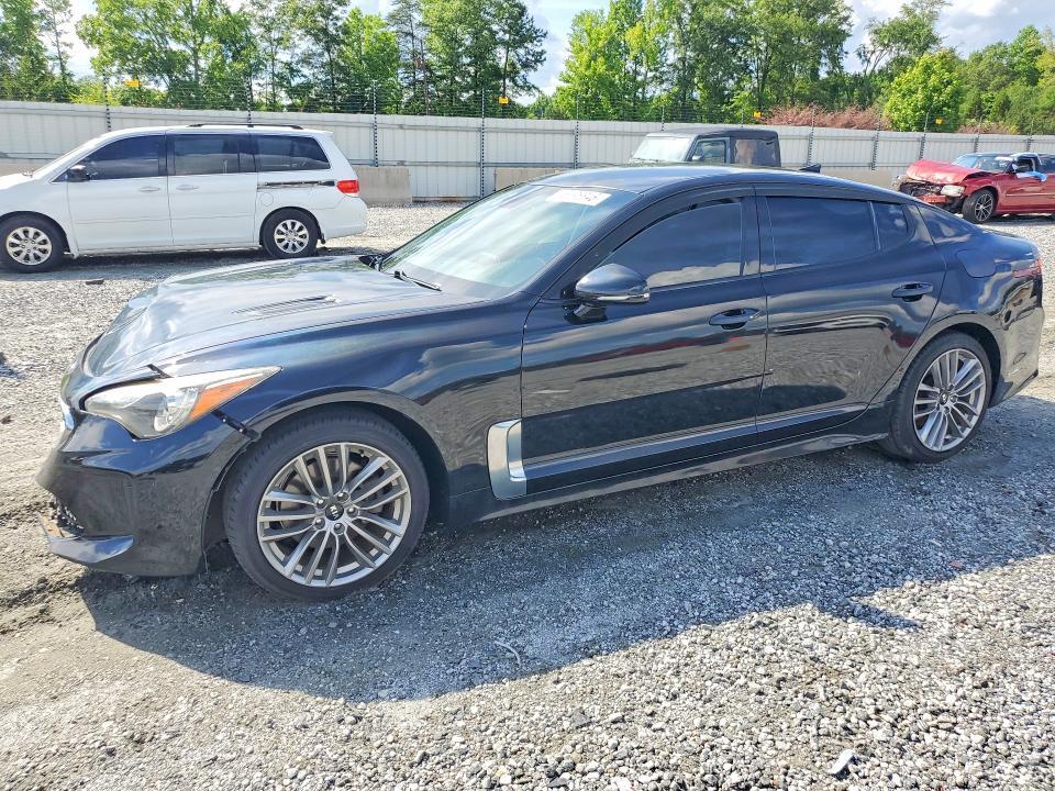 2018 KIA STINGER BASE