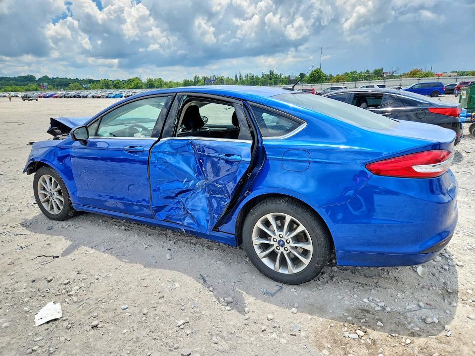 3FA6P0H79HR398088 2017 FORD FUSION photo no. 2
