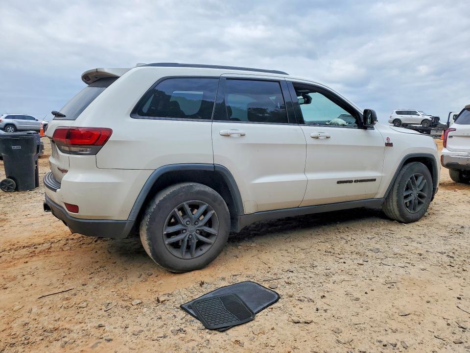 2017 JEEP GRAND CHEROKEE TRAILHAWK — Фото 3 из 13