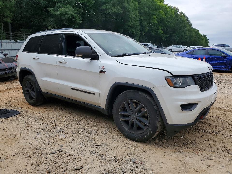 2017 JEEP GRAND CHEROKEE TRAILHAWK — Фото 4 из 13