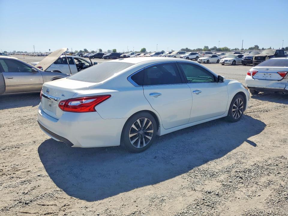 2017 NISSAN ALTIMA 2.5 SL — Фото 3 из 12