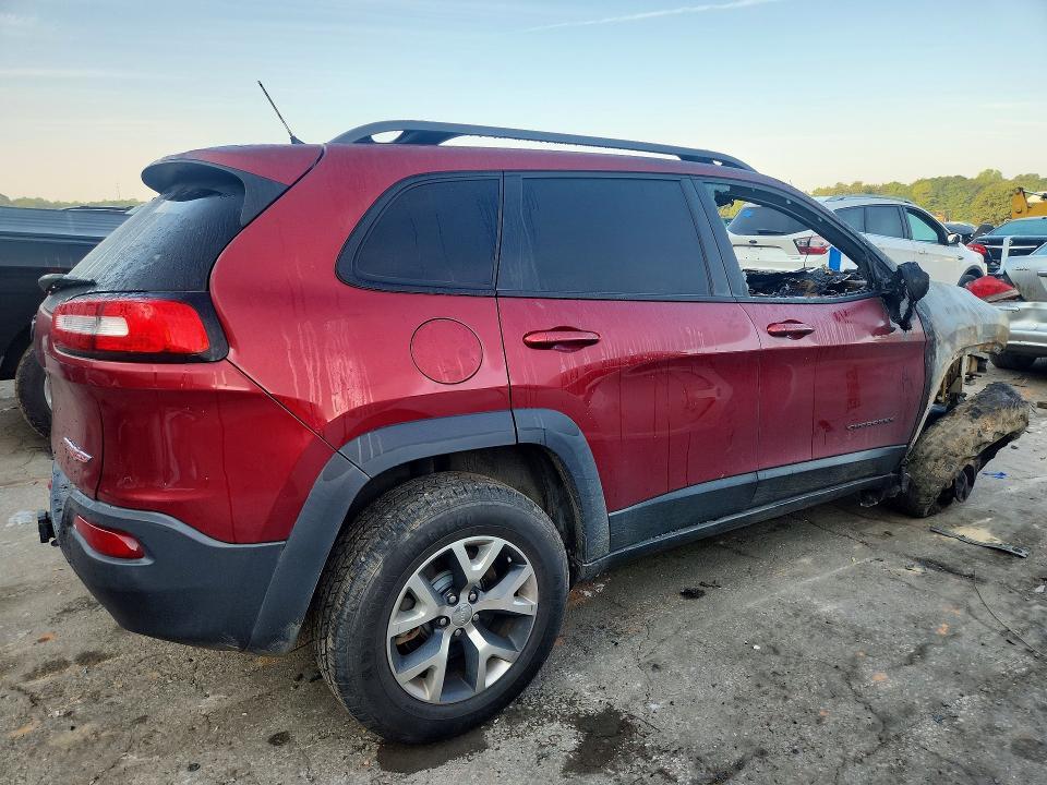 2015 JEEP CHEROKEE TRAILHAWK — Фото 3 из 12