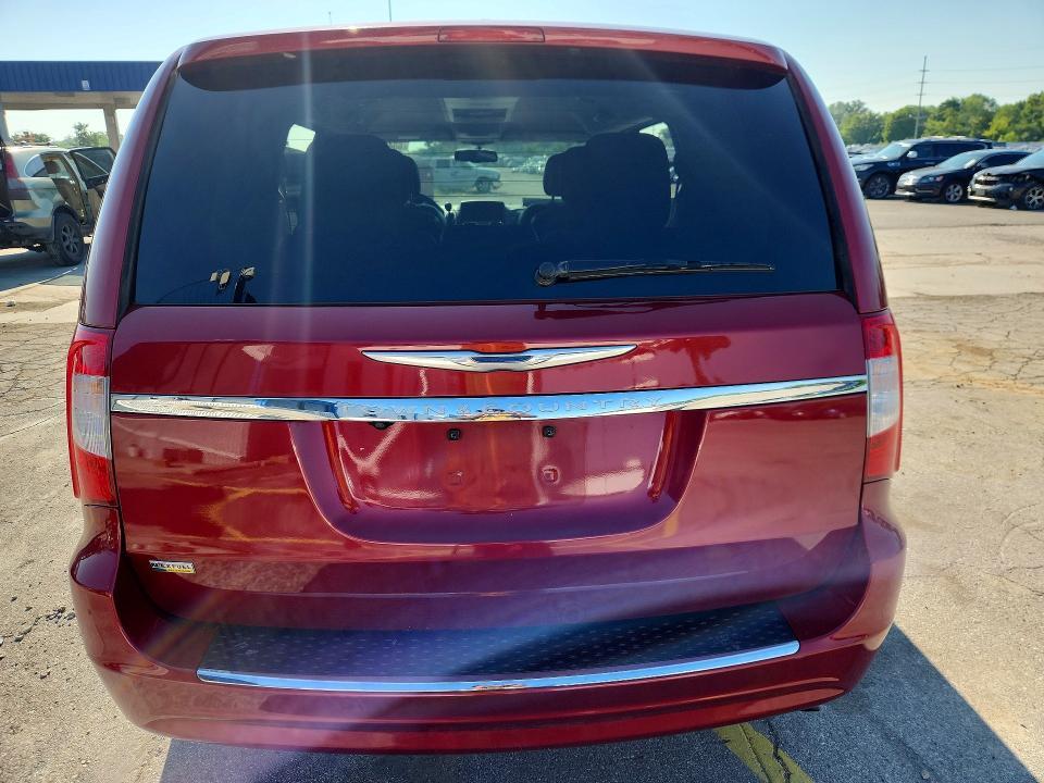 2014 CHRYSLER TOWN & COUNTRY TOURING — Фото 6 из 14
