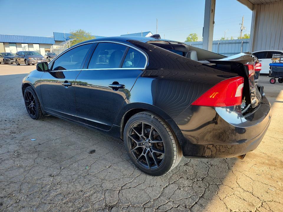2012 VOLVO S60 T6 — Фото 2 из 12
