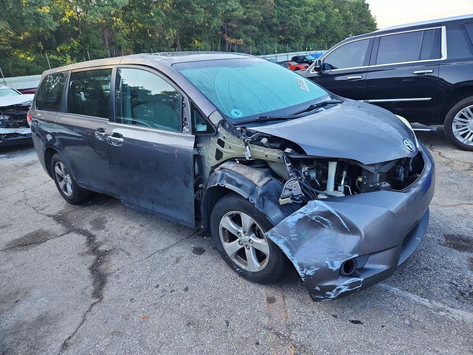 2012 TOYOTA SIENNA BASE 7-PASSENGER — Фото 4 из 12
