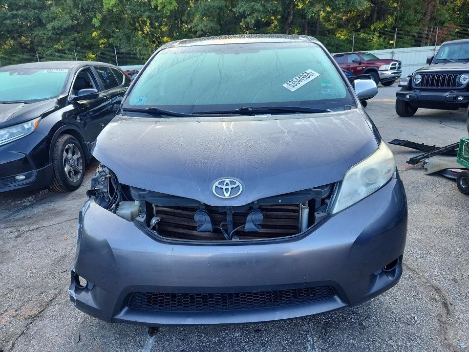 2012 TOYOTA SIENNA BASE 7-PASSENGER — Фото 5 из 12