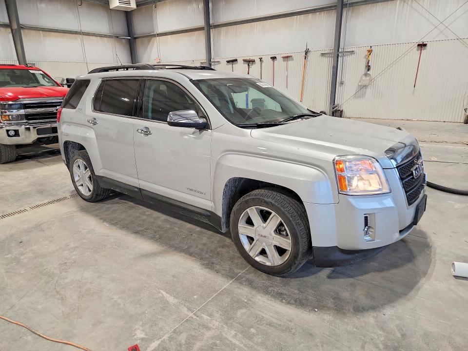 2010 GMC TERRAIN SLT — Фото 4 из 13
