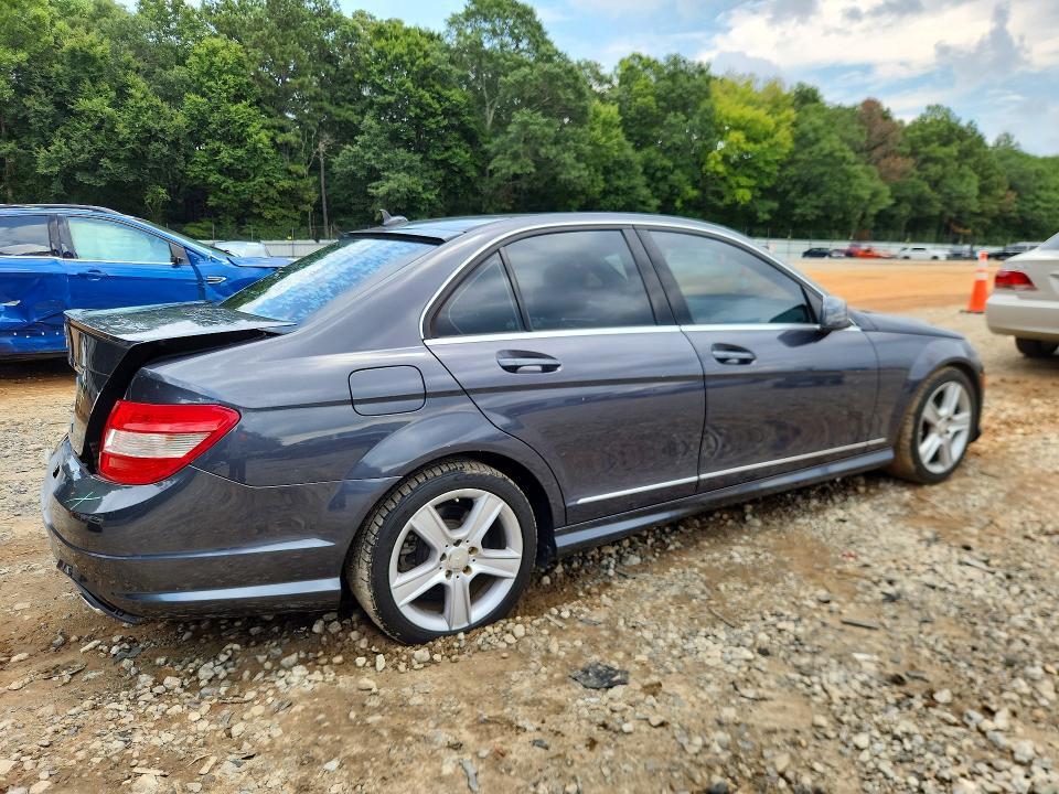 2010 MERCEDES-BENZ C 300 — Фото 3 из 12