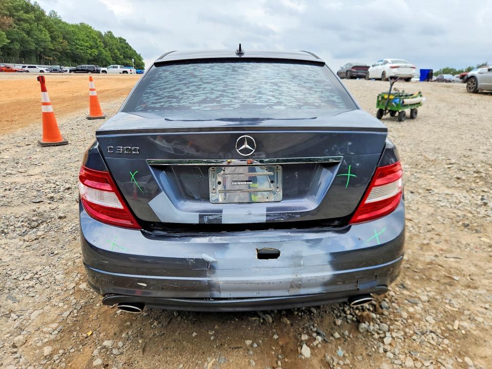2010 MERCEDES-BENZ C 300 — Фото 6 из 12