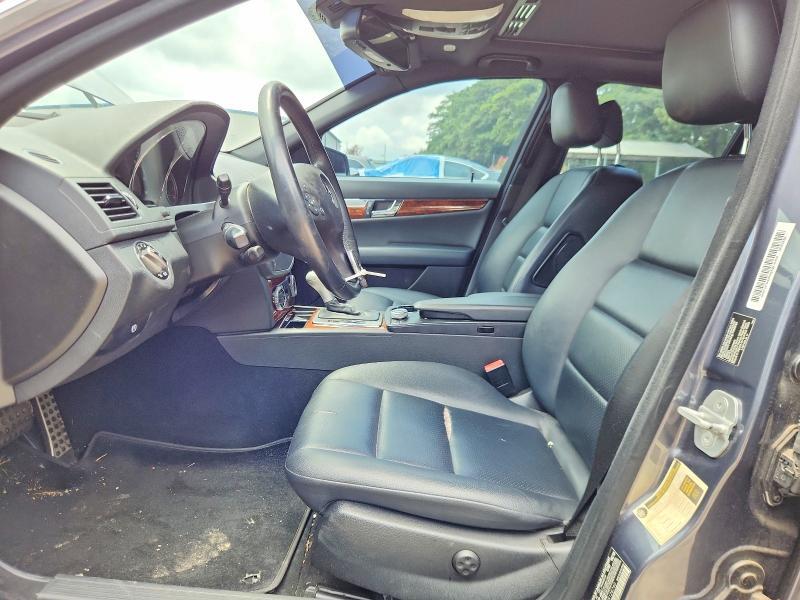 2010 MERCEDES-BENZ C 300 — Фото 7 из 12