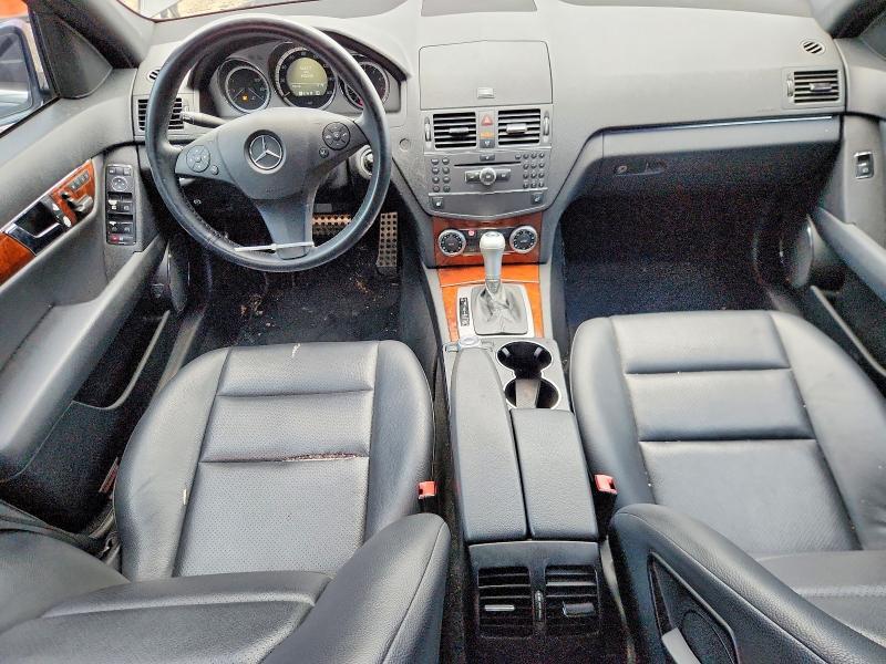 2010 MERCEDES-BENZ C 300 — Фото 8 из 12