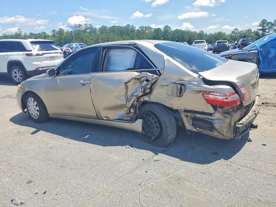 2007 TOYOTA CAMRY XLE — Фото 2 из 12