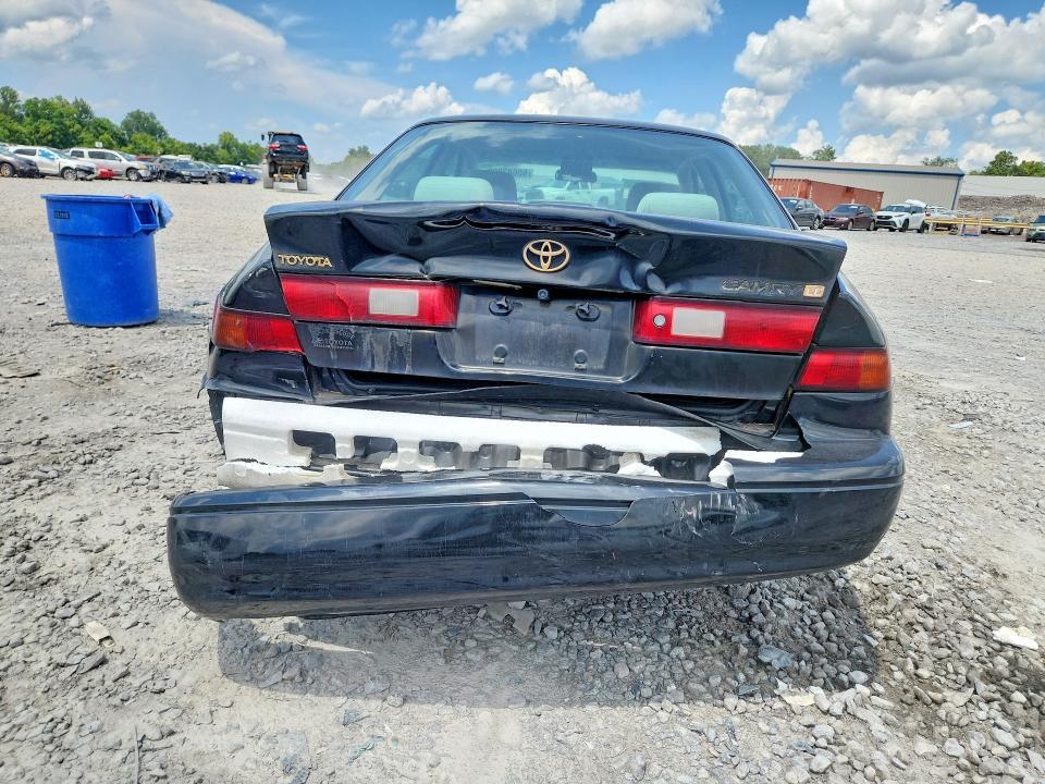 1998 TOYOTA CAMRY LE — Фото 6 из 12