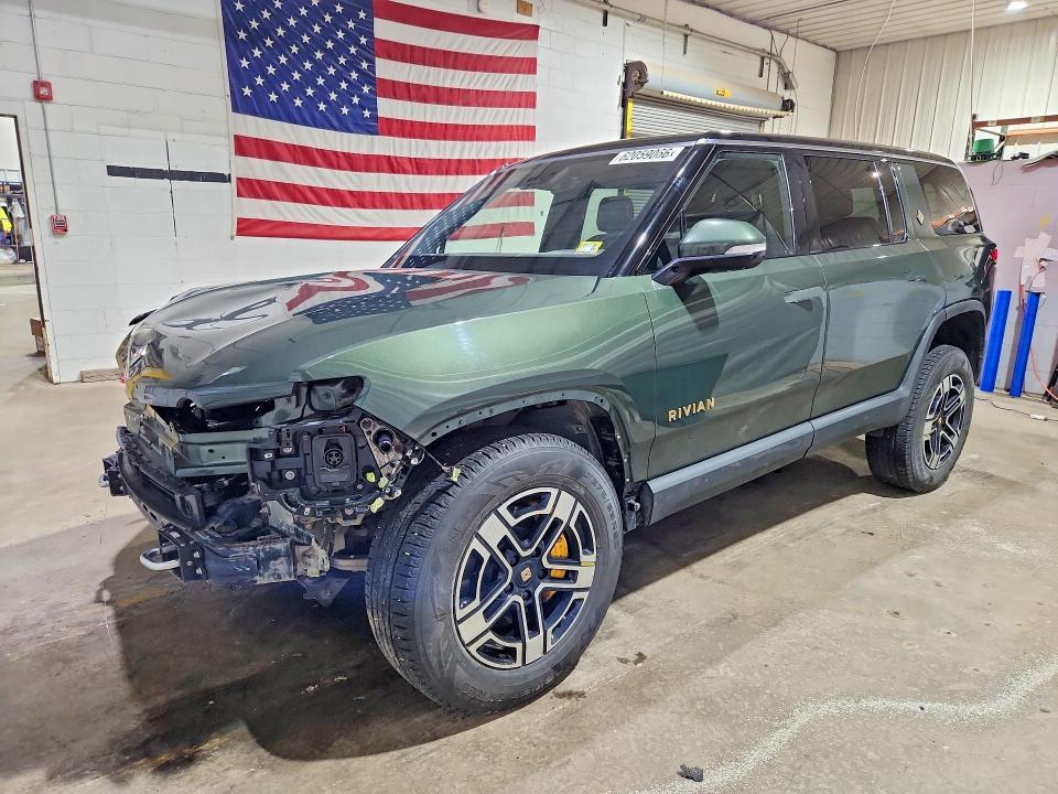2022 RIVIAN R1S 7PDSGABL9NN002253
