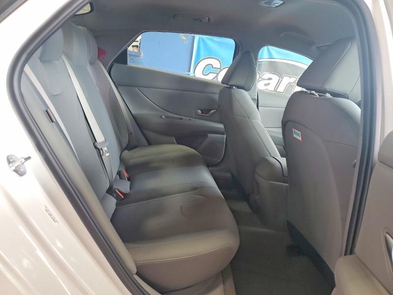 2026 HYUNDAI ELANTRA SE — Фото 10 из 13