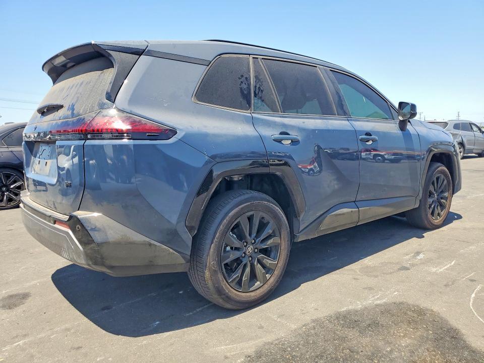 2026 TOYOTA RAV4 SE — Фото 3 из 13