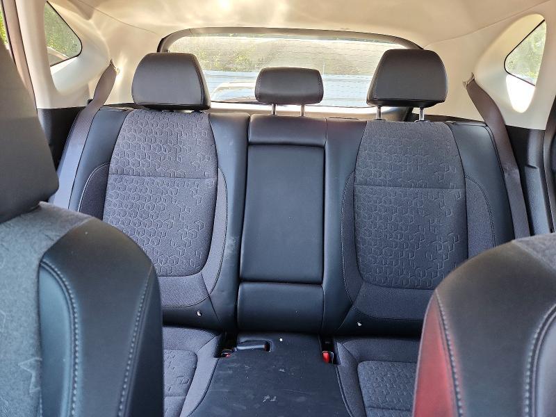 2025 KIA SELTOS S — Фото 10 из 14