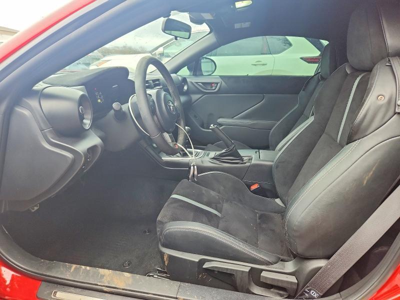 2025 TOYOTA GR86 PREMIUM — Фото 7 из 12