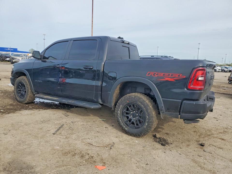 2025 RAM 1500 REBEL — Фото 2 из 12