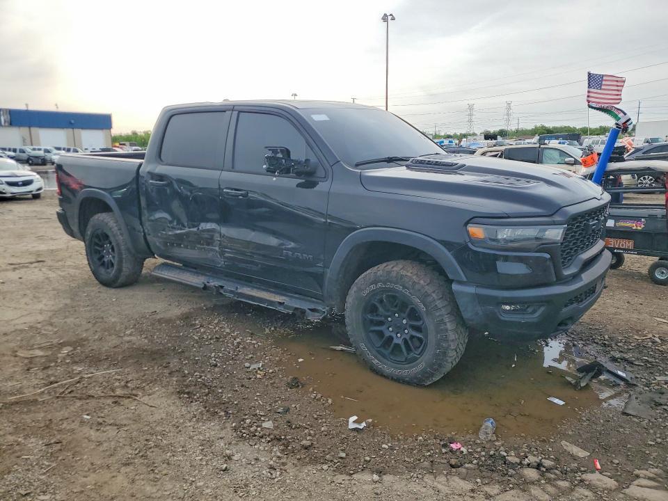 2025 RAM 1500 REBEL — Фото 4 из 12