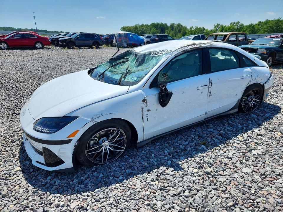 2025 HYUNDAI IONIQ 6 KMHM34AA6SA095177