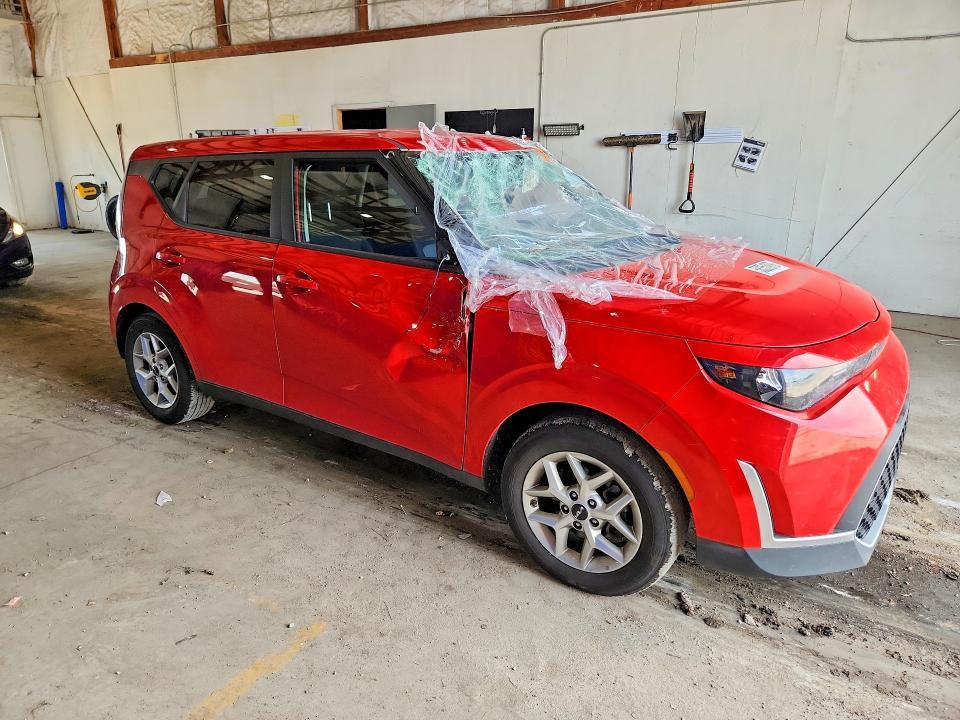 2025 KIA SOUL LX — Фото 4 из 13
