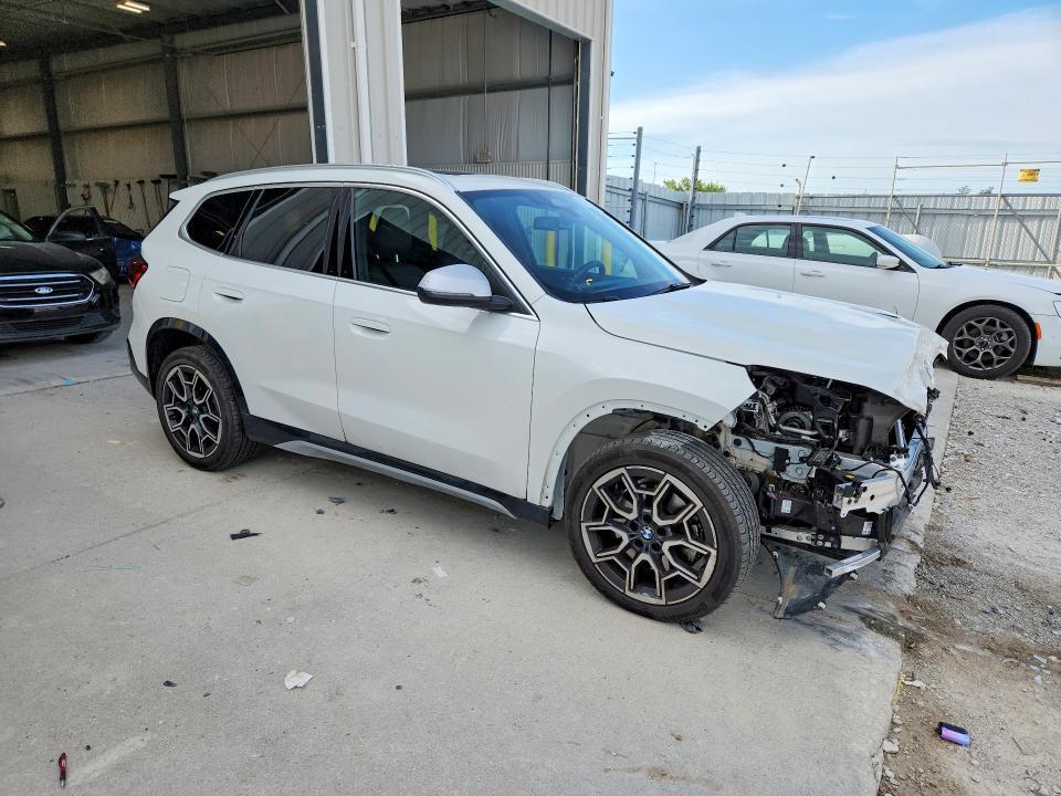 2024 BMW X1 XDRIVE28I — Фото 4 из 13