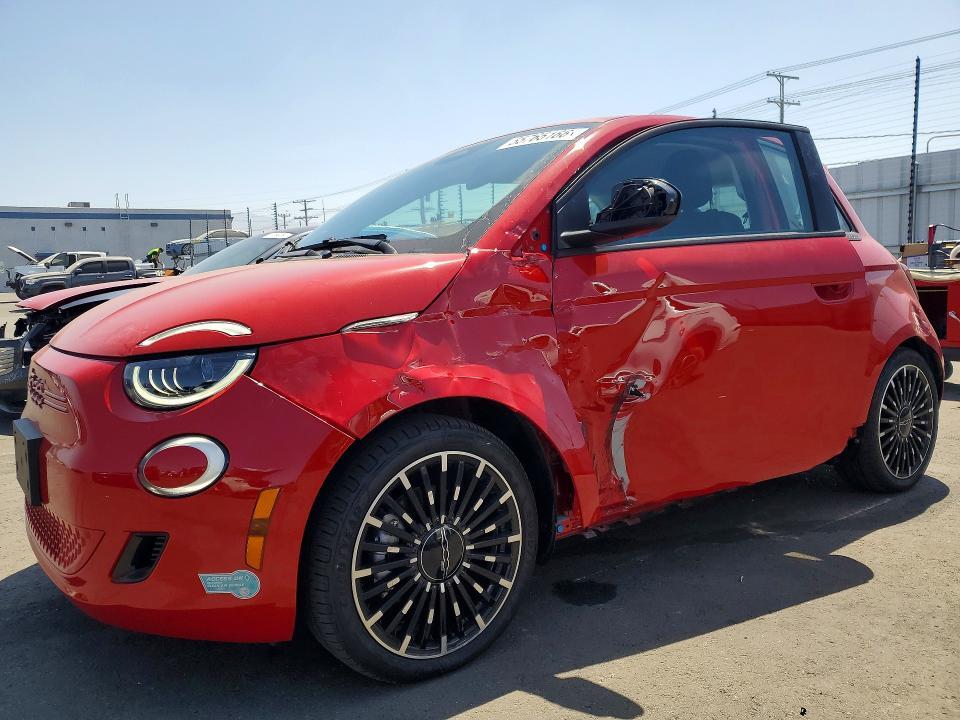 2024 FIAT 500 ZFAFFAA44RX204442