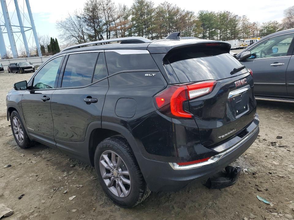 2023 GMC TERRAIN SLT — Фото 2 из 14