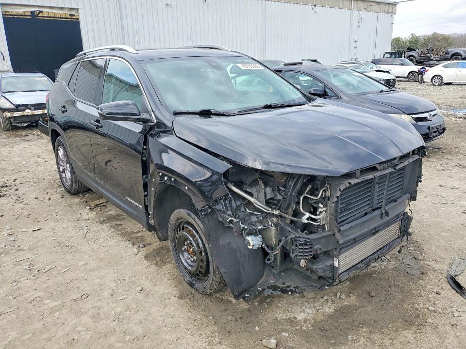 2023 GMC TERRAIN SLT — Фото 4 из 14