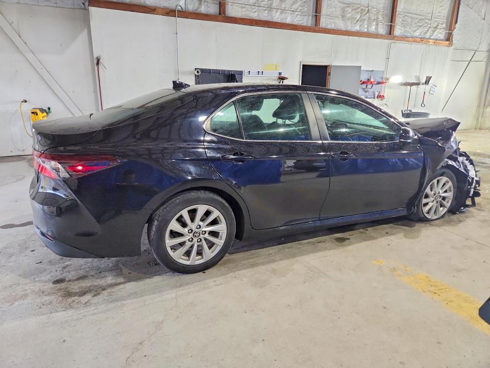 2023 TOYOTA CAMRY LE — Фото 3 из 12