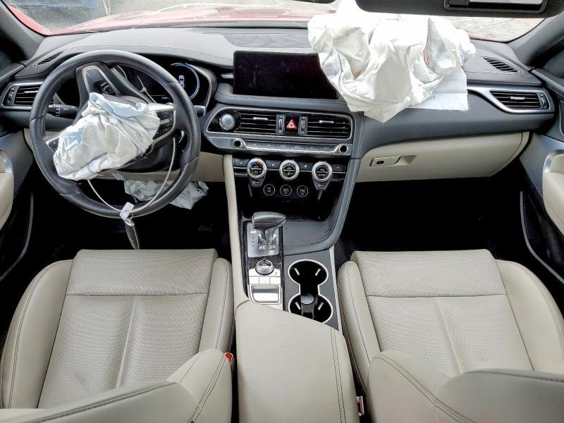 2023 GENESIS G70 2.0T — Фото 8 из 12