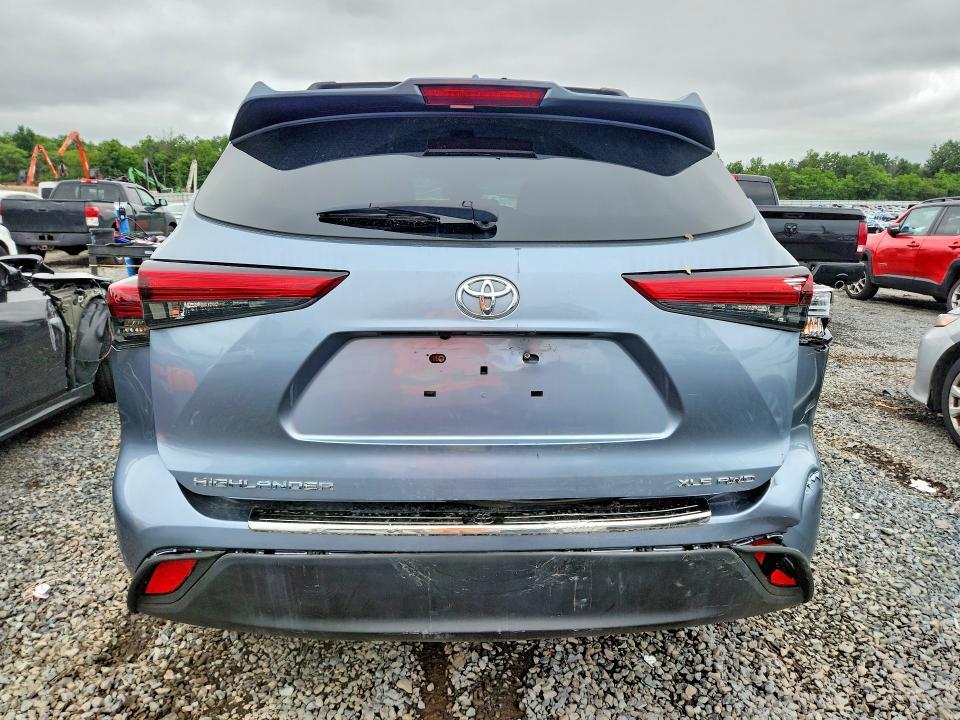 2022 TOYOTA HIGHLANDER XLE — Фото 6 из 13