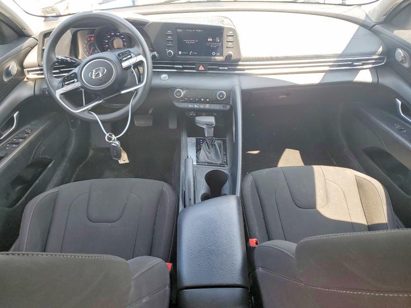 2022 HYUNDAI ELANTRA SEL — Фото 8 из 12