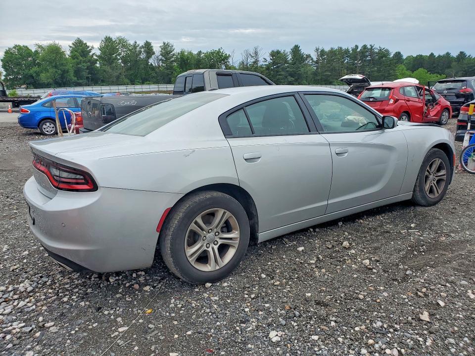 2022 DODGE CHARGER SXT — Фото 3 из 12