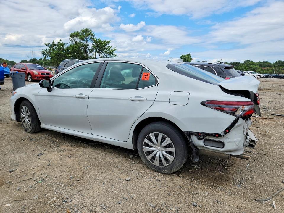 2022 TOYOTA CAMRY LE — Фото 2 из 12