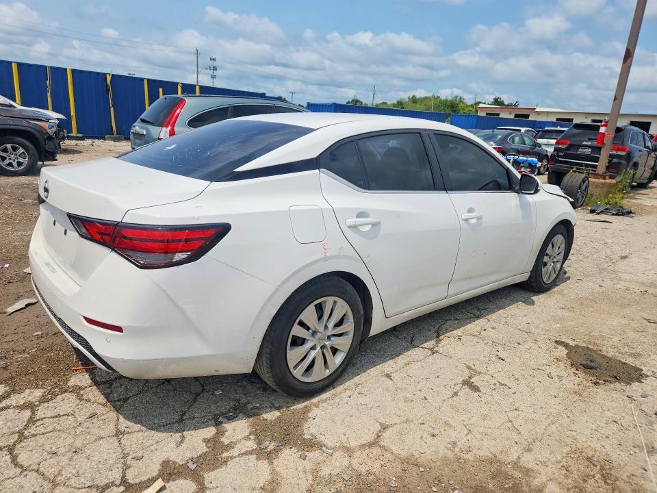 2022 NISSAN SENTRA S — Фото 3 из 13