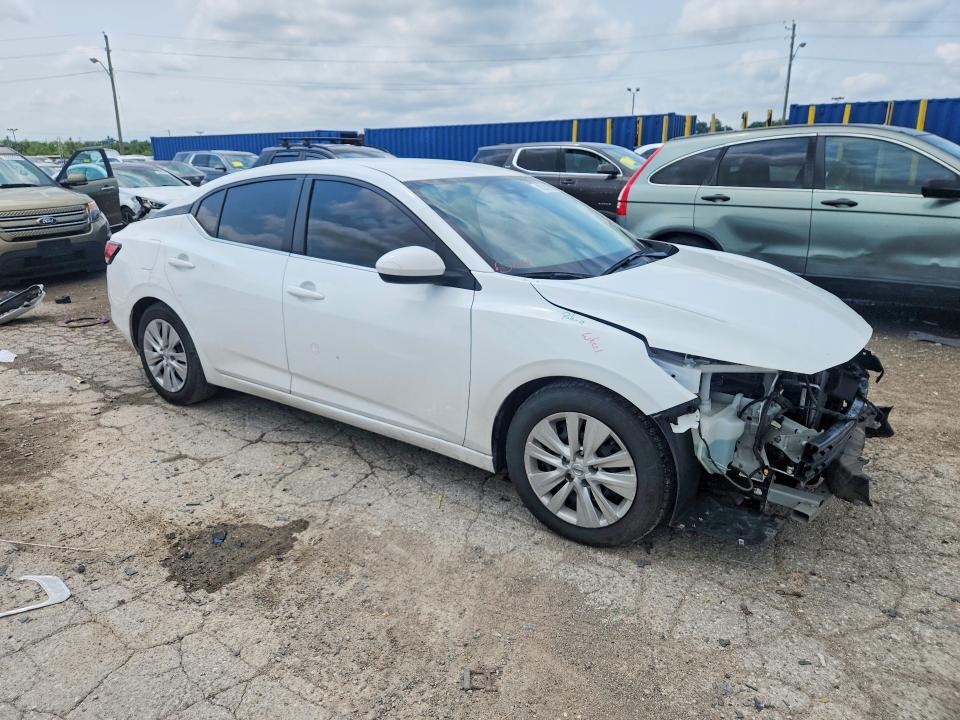 2022 NISSAN SENTRA S — Фото 4 из 13