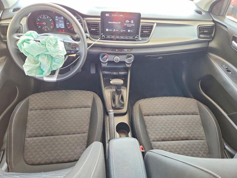 2022 KIA RIO S — Фото 8 из 12