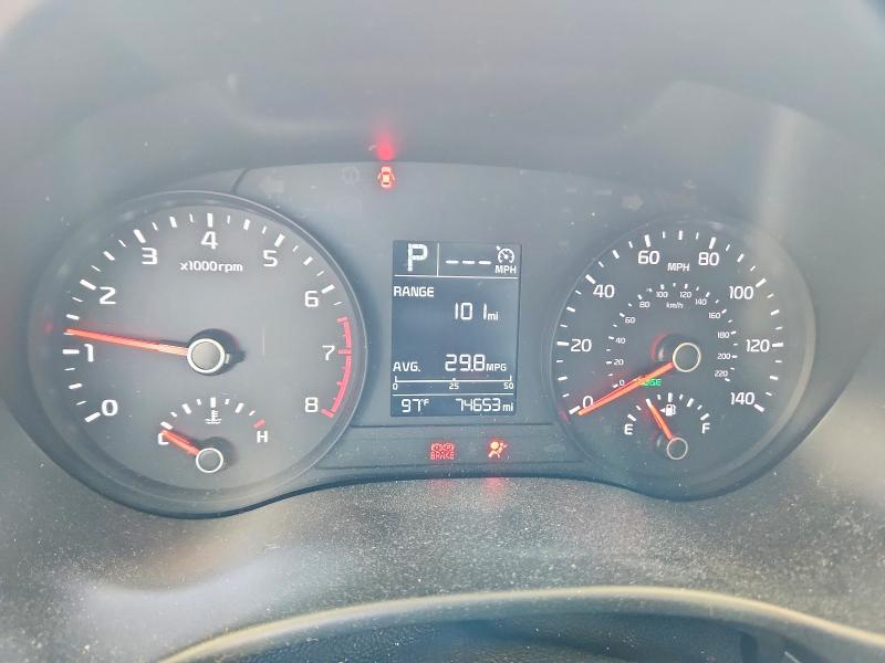 2022 KIA RIO S — Фото 9 из 12