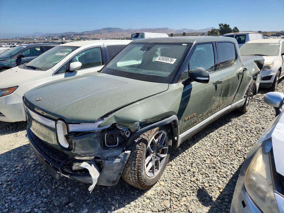 2022 RIVIAN R1T 7FCTGAAL4NN004385