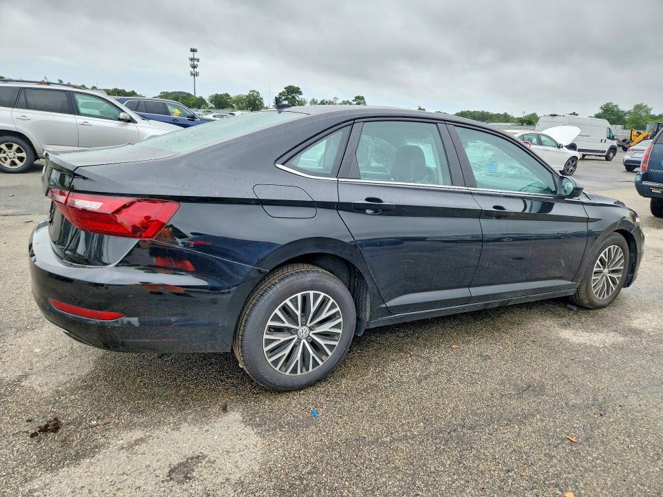 3VWC57BU9MM025339 2021 VOLKSWAGEN JETTA photo no. 3