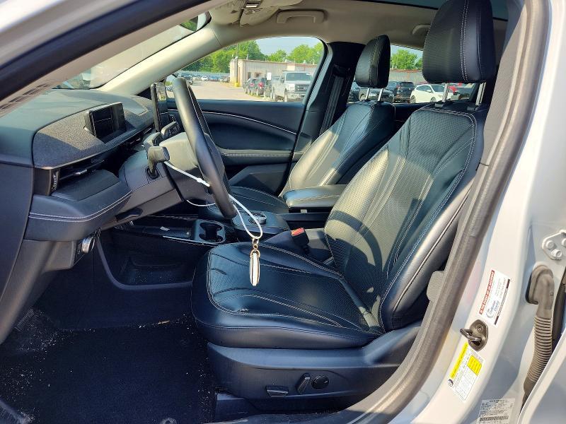 2021 FORD MUSTANG MACH-E PREMIUM — Фото 7 из 13